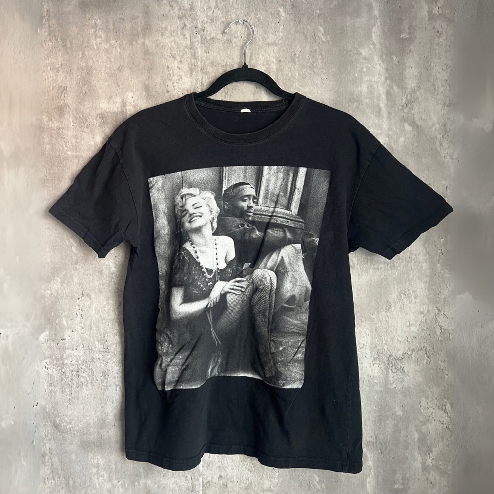 Tupac & Marilyn Monroe Graphic Tee Size Medium